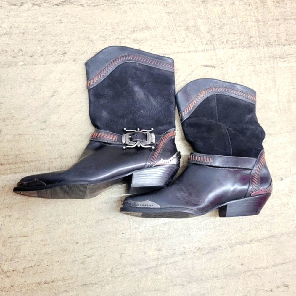 Western Boots Black with Brown and Silver Accents 7.5B